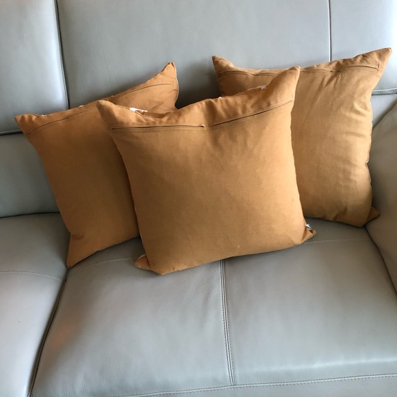 Accent Pillows / Cushions, Duck Feather, three (3) - Picture 4 of 8